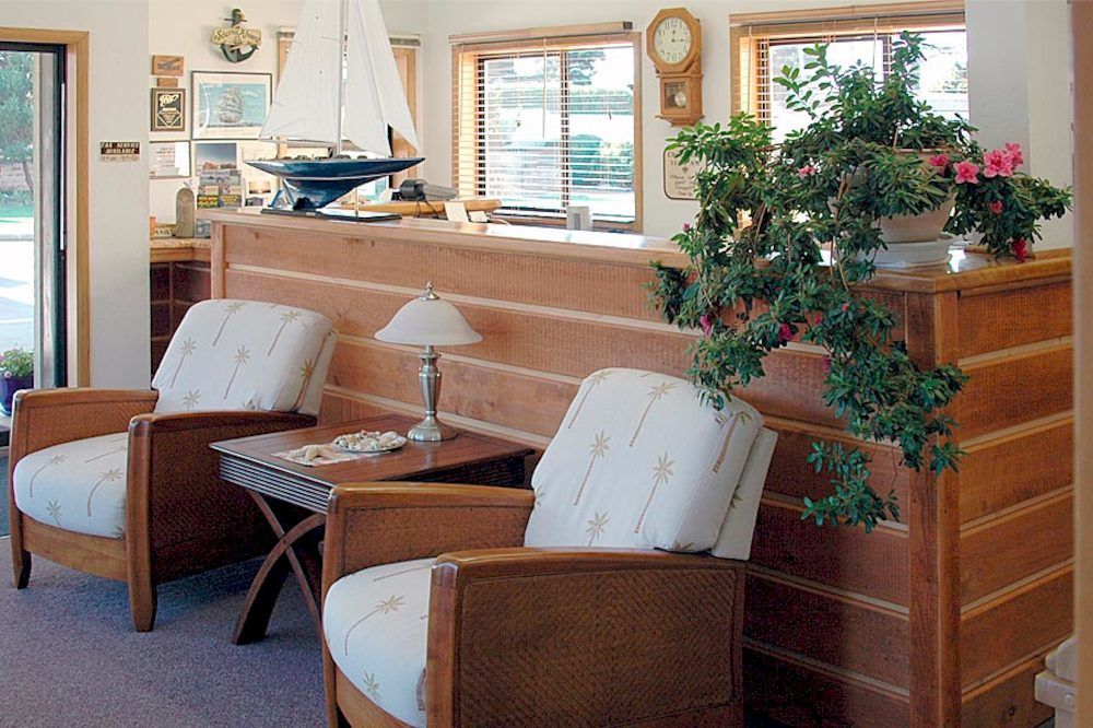 Gold Beach Inn Екстериор снимка